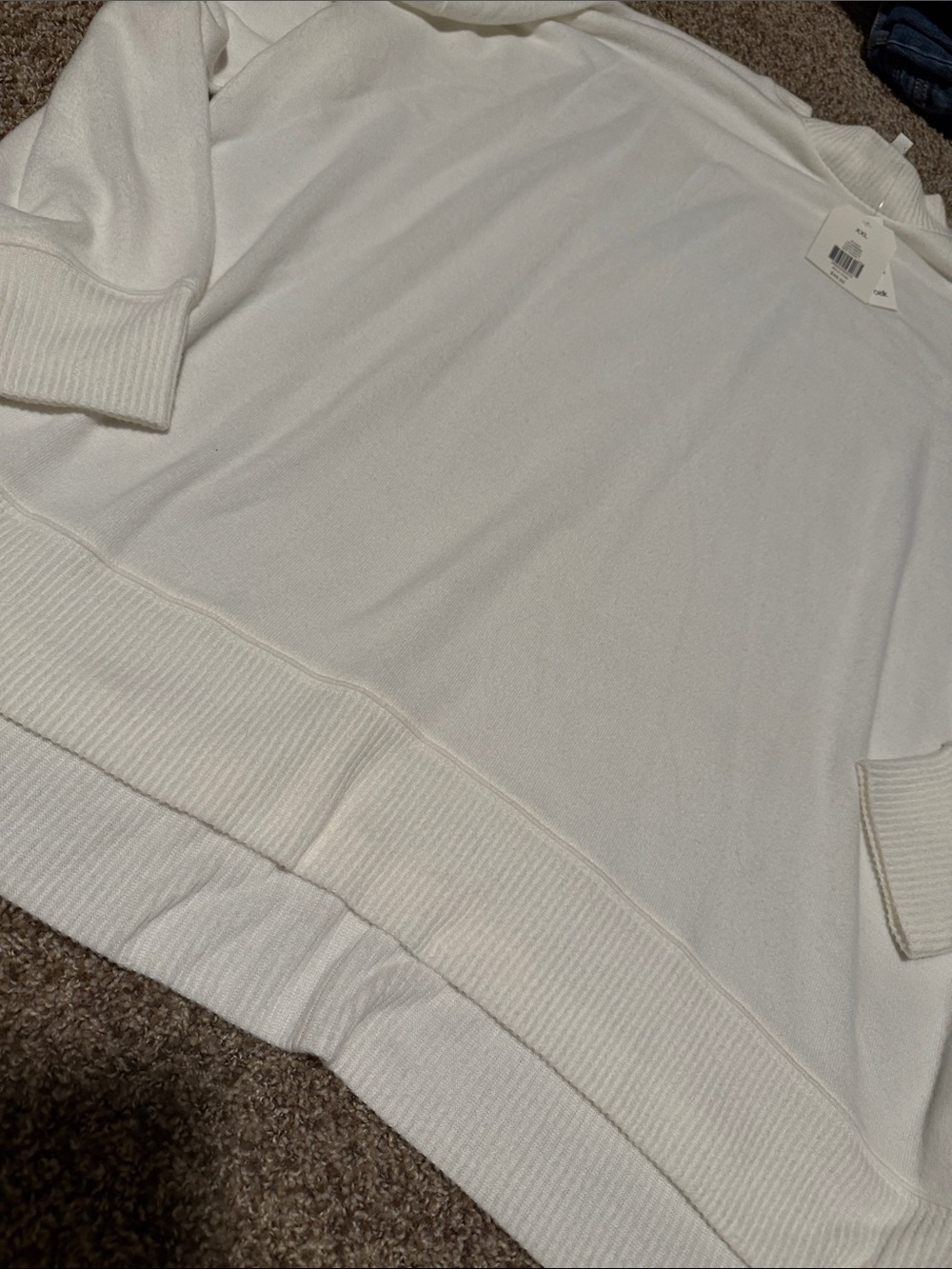 Luxuriously soft Wonderly Studio creamy white mock-neck sweater (XXL) - NWT
